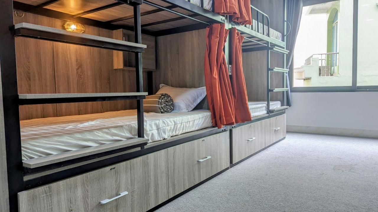 Base Backpackers Hostel Хошимин Екстериор снимка