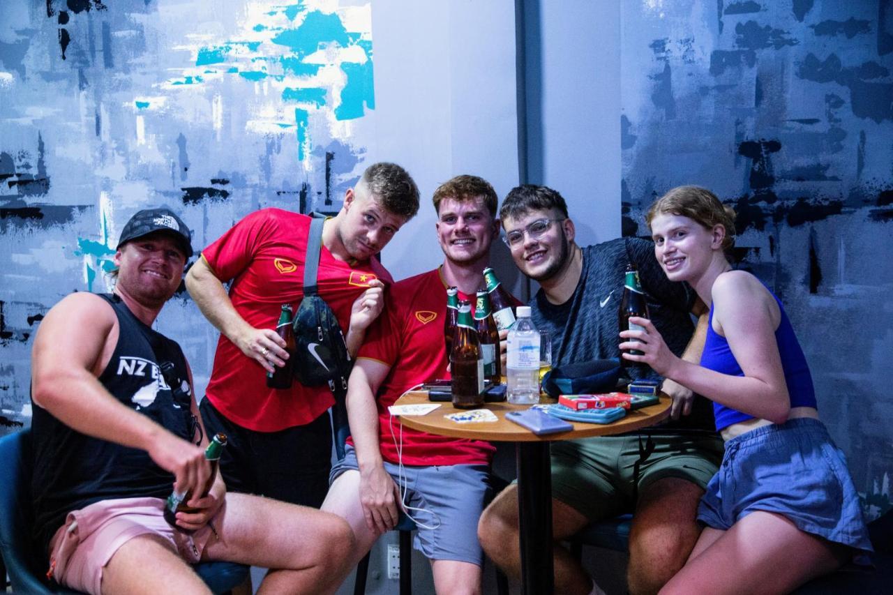 Base Backpackers Hostel Хошимин Екстериор снимка